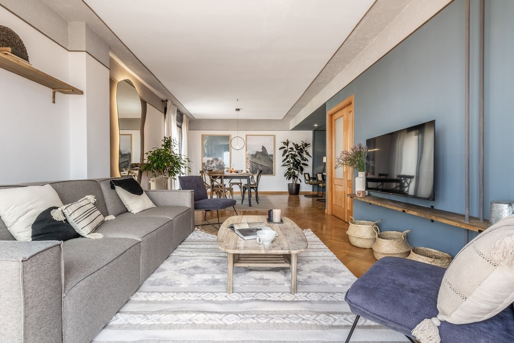 Llivia - 3 Bedrooms and Terrace in Almagro