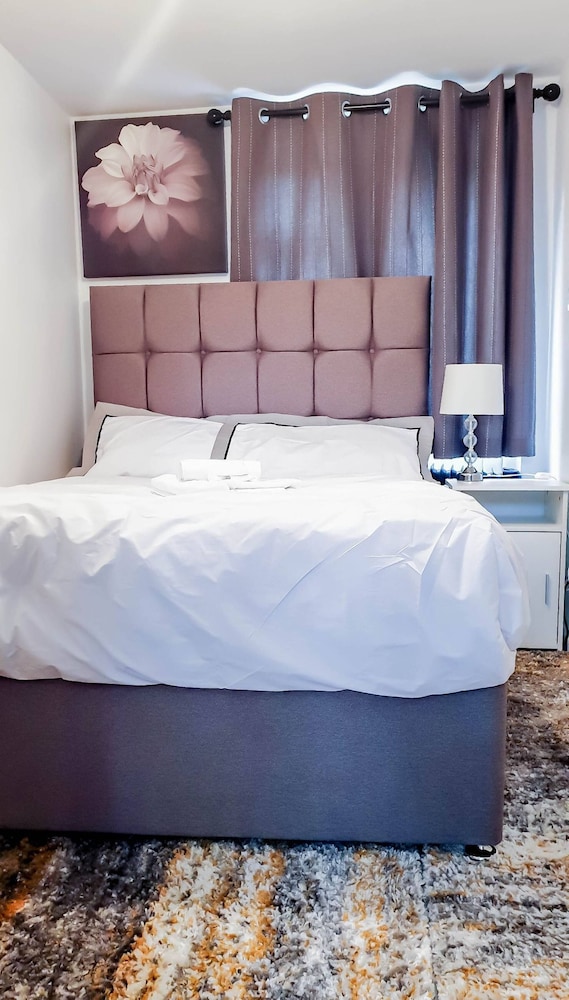 Room-cosy Double Private Bedroom 2-3 view 2