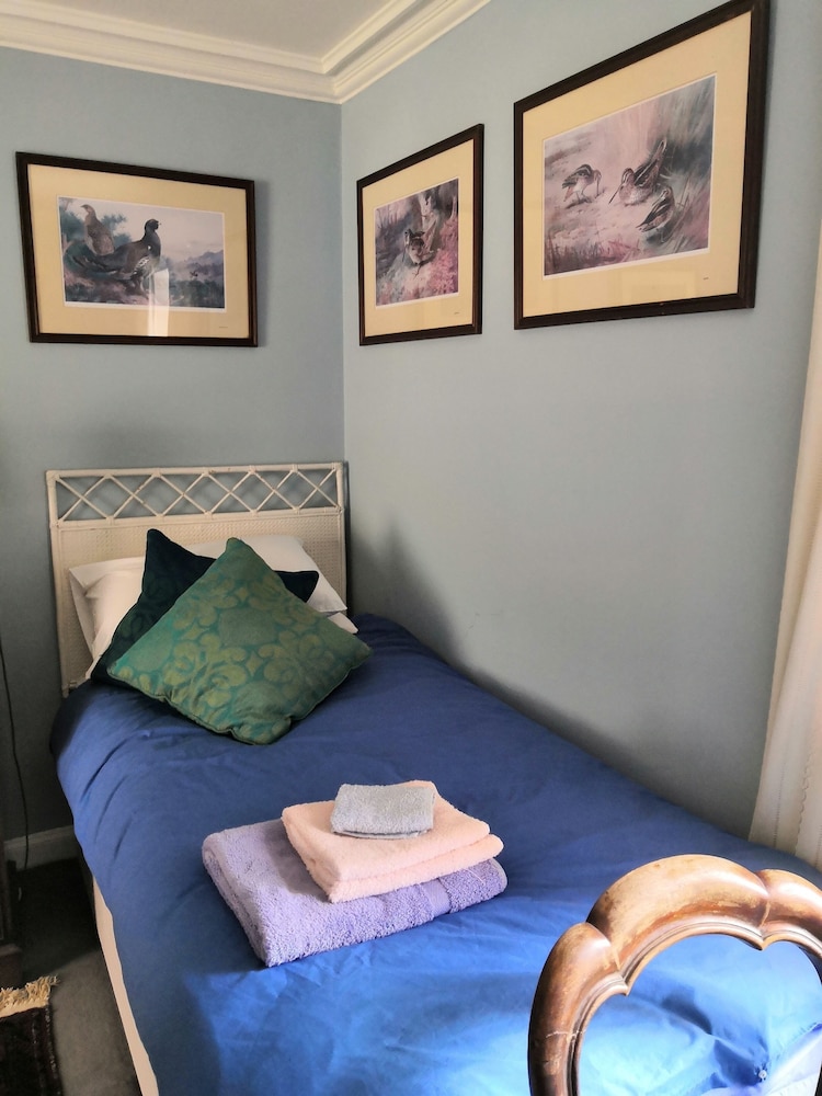 Beautiful 8-bed House in Angus view 3