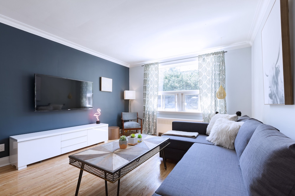 Bright 4-Bedroom in Forest Hill - Image 3