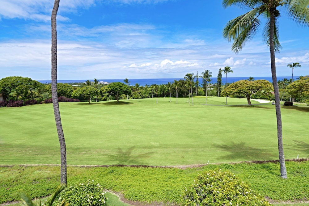 Fantastic Ocean & Golf Course Views - Close to Shopping & Beaches - Vrkcv