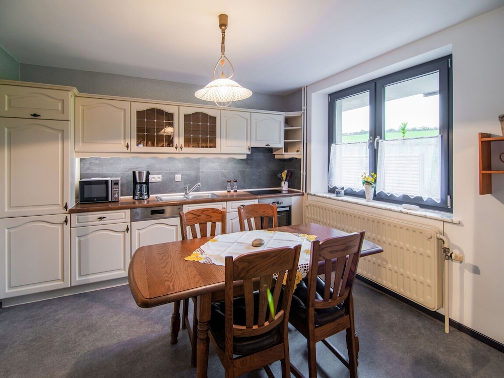 Holiday Home in Bullingen With Garden