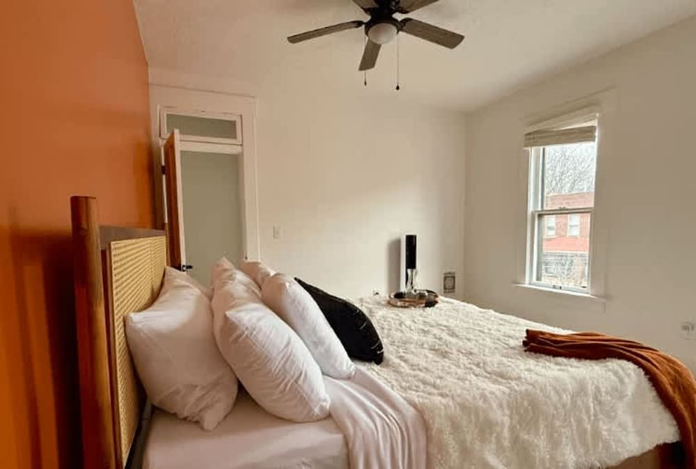 Short North Convention King Bed Free Parking