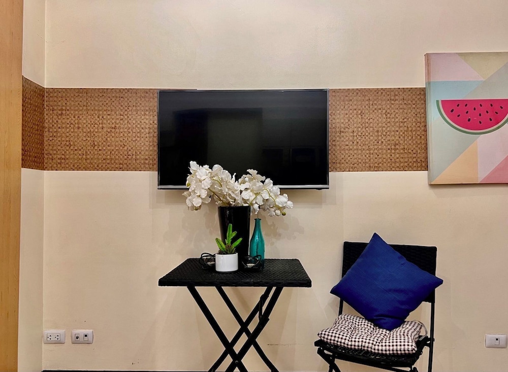 BGC Mckinley City Center Apartments