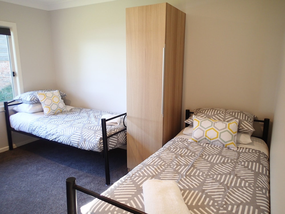 Dungowan Waterfront Apartments