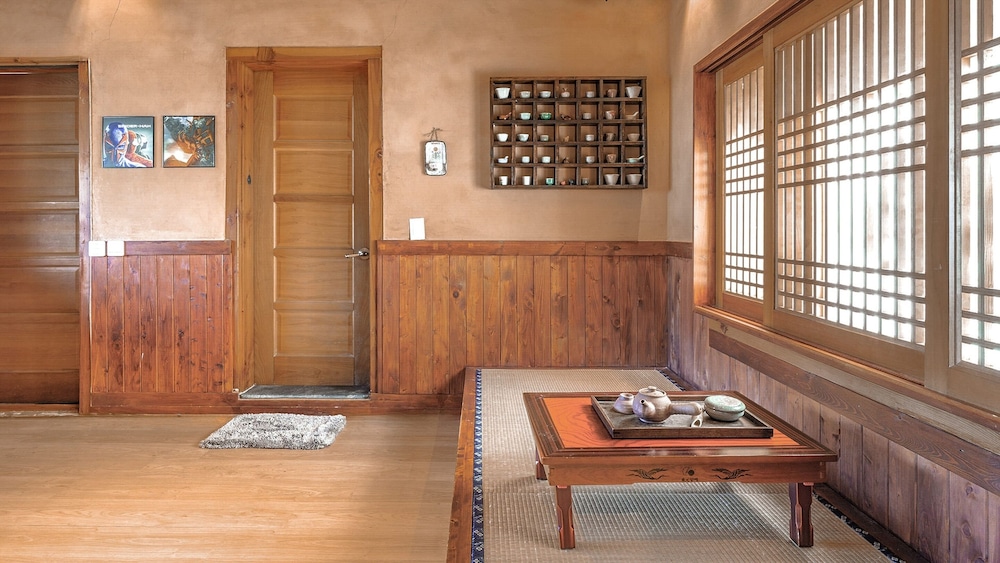 Yangpyeong Agni Choshi Mae Hanok Stay
