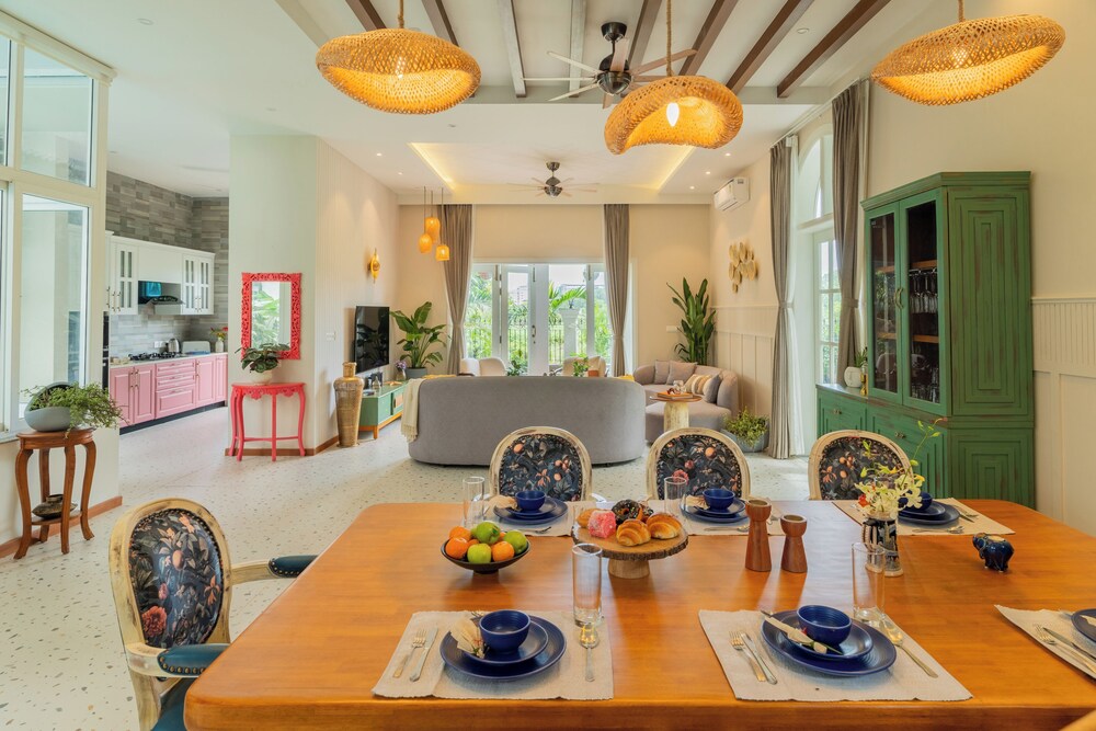 Esh Cottages Birch | Hillside 4-BHK Hideaway With Lush Garden, Common Pool, & Gaming Zone