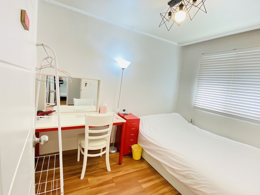 Aroha Guest House
