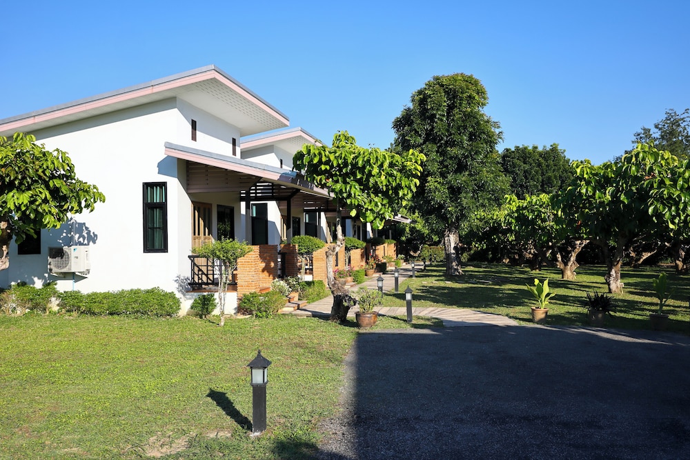 Chiang Mai Garden Bungalows