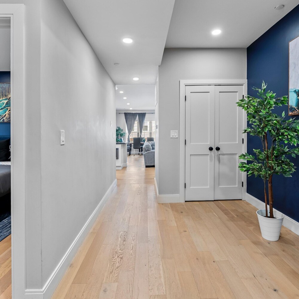 Boston Vacations - Luxury 2BD 2BA Near Logan Airport and T Station - Property Image 12
