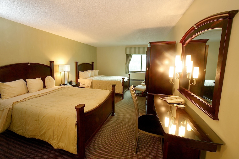 Marvin's Garden Inn - Property Image 10