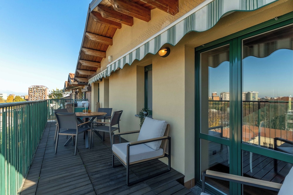 Stylish Penthouse in Sesto San Giovanni