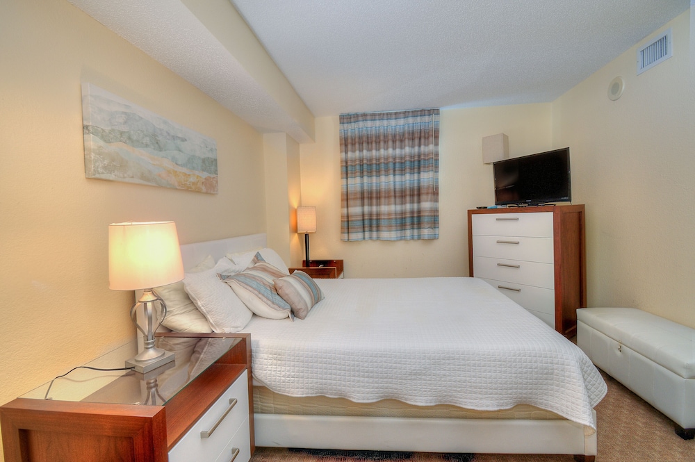 Roxanne Towers by Elliott Beach Rentals