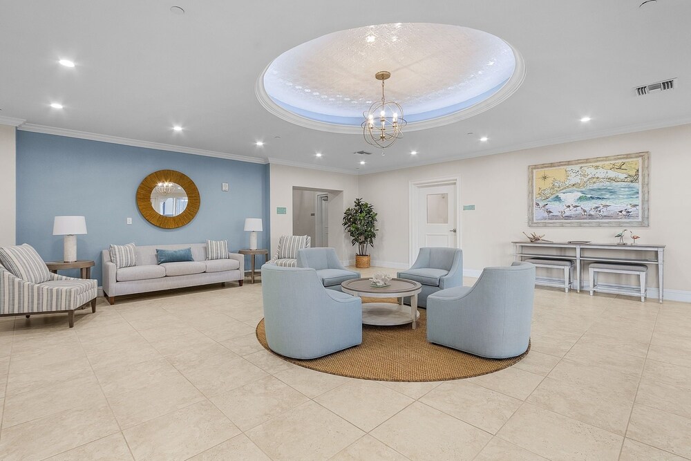 Manatee Bay #721: Waterfront Condo W/ Bay Views & Pool 3 Bedroom Condo
