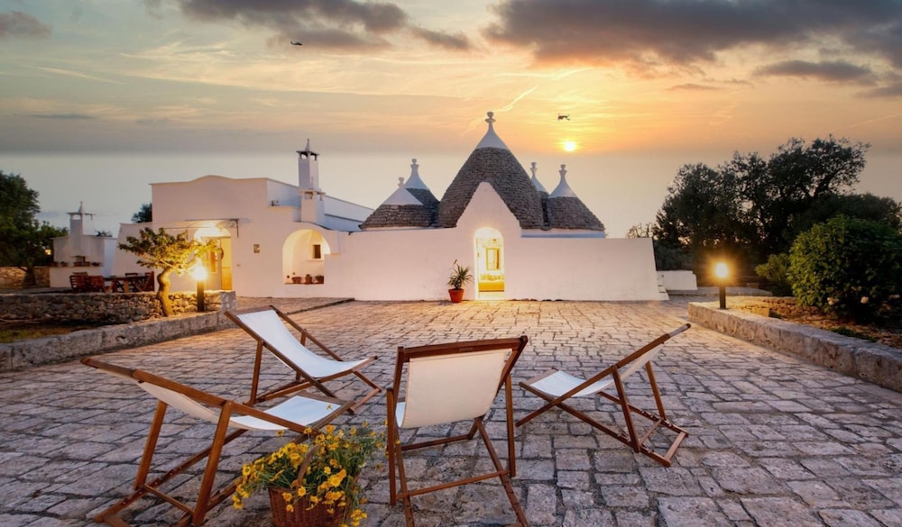 Trullo Paleo view 4