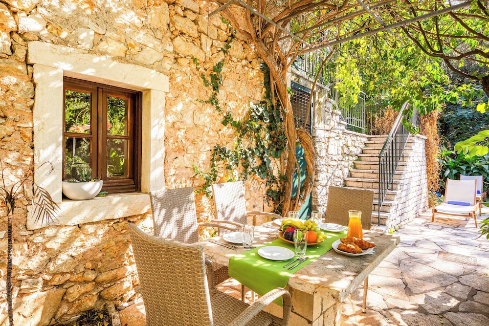 Stone Cottage