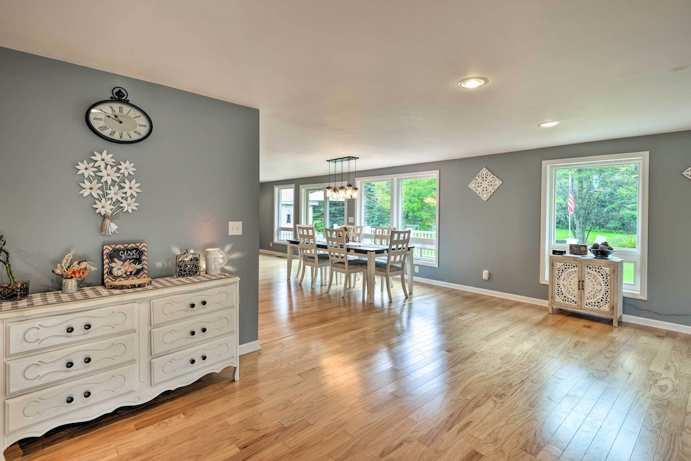 Peaceful Home w/ 11 Acres, Creek & Fire Pit! view 5