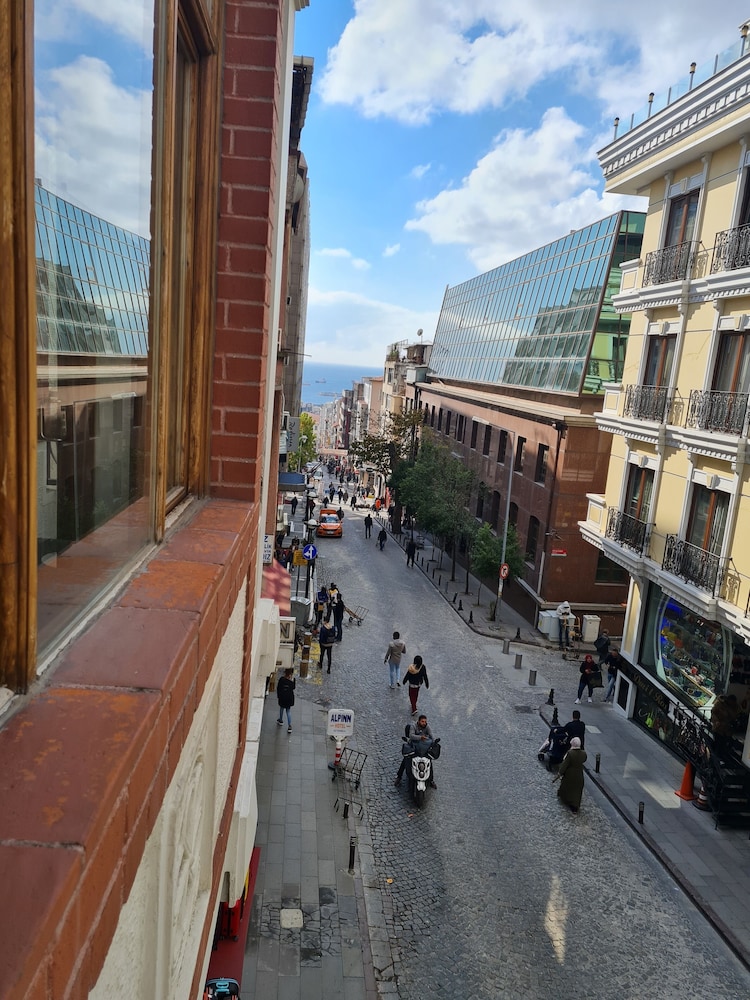 Alpinn Otel İstanbul - Özel Sınıf - Image 52