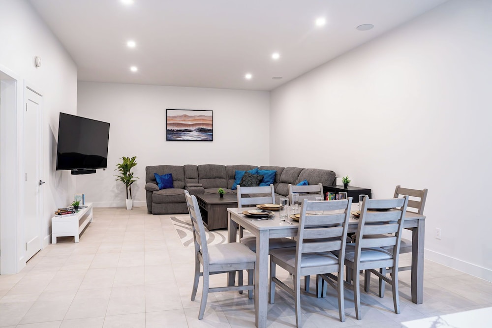 Camozzi Chalet Suite by Revelstoke Vacations