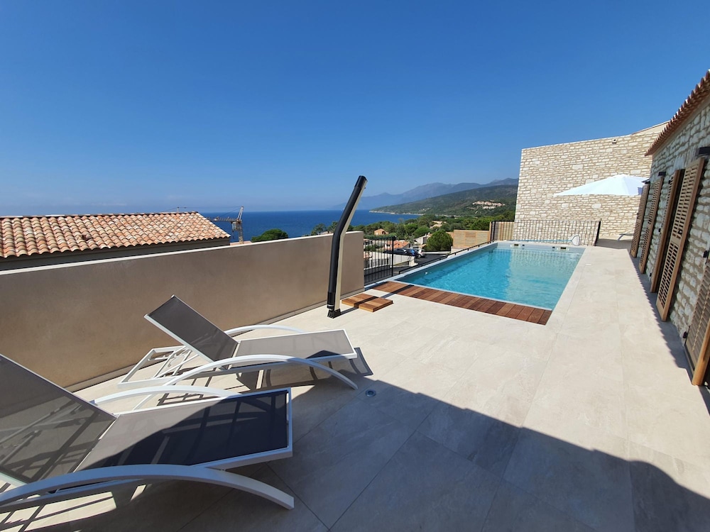 Mor401 - T5 Neuf Piscine vue mer Panoramique
