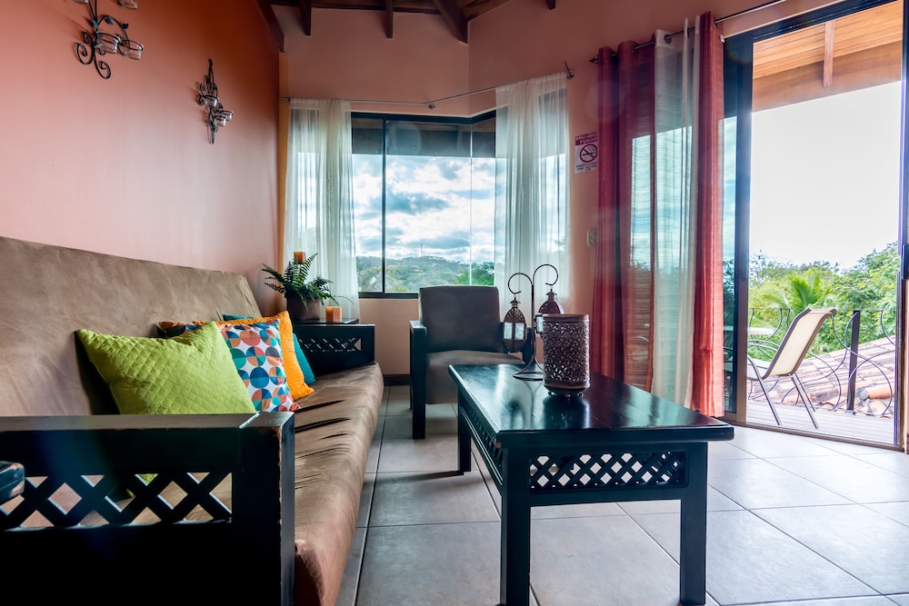 Hermosa Heights Villa 16 view 2