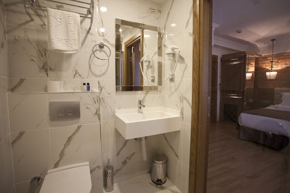 Pera Line Otel - Image 48