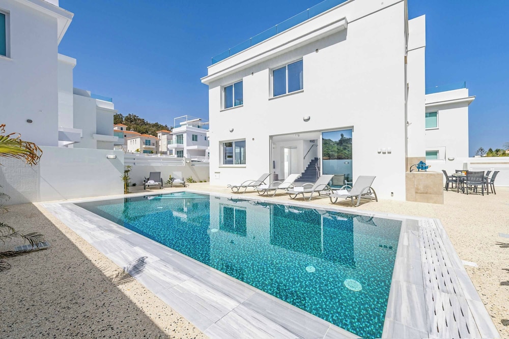 Green Bay Villa 14