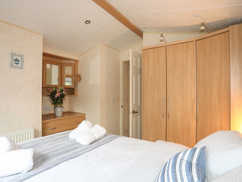 Tegfryn Bach