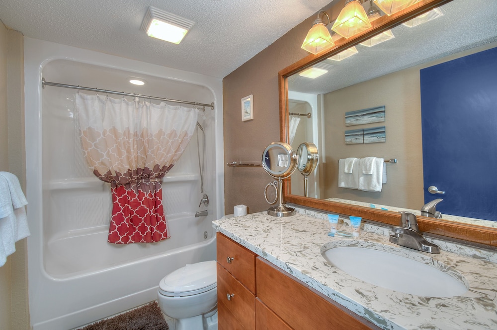 Roxanne Towers by Elliott Beach Rentals