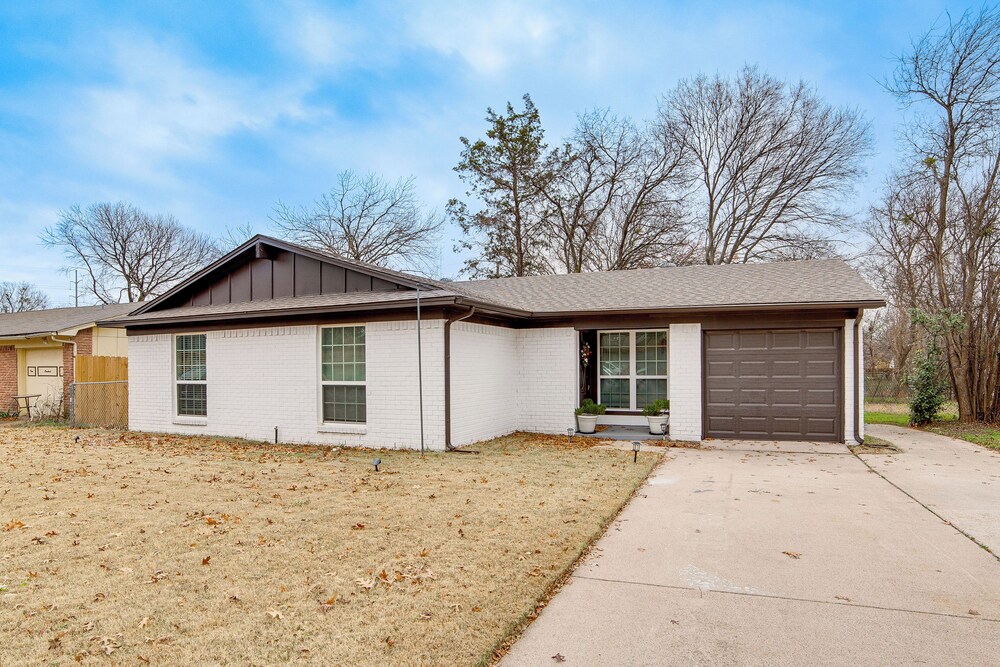 4 Mi to Joe Pool Lake! Cedar Hill Family Haven