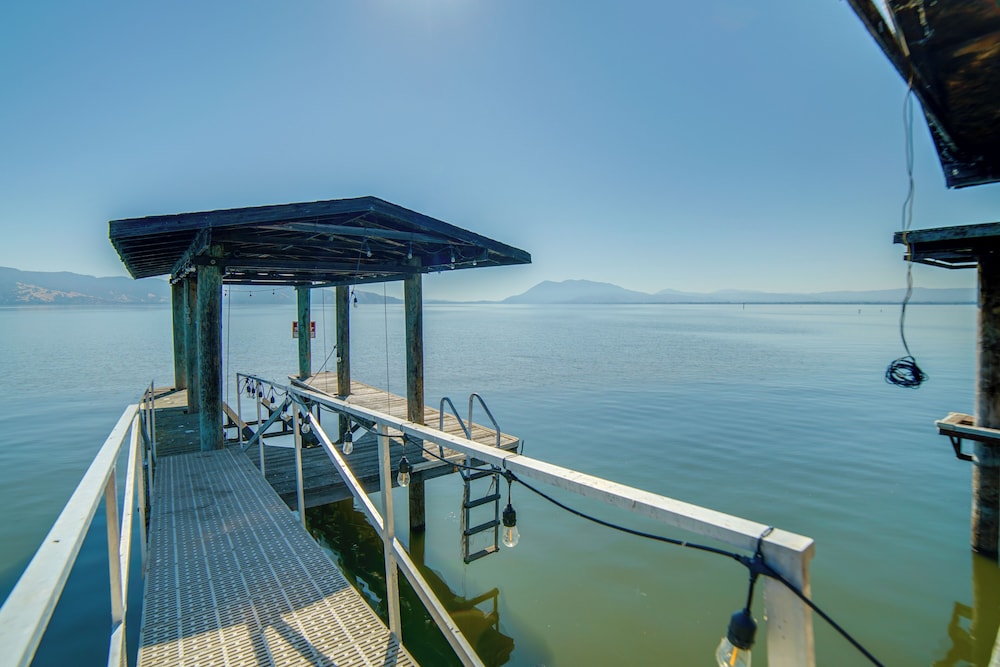 Hot Tub, Views & Dock! Playful Home on Clear Lake