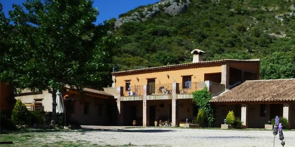 Tantaka - Albergue de los Meleses - Hostel