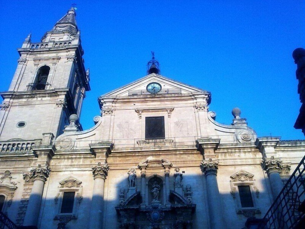 Photo 35