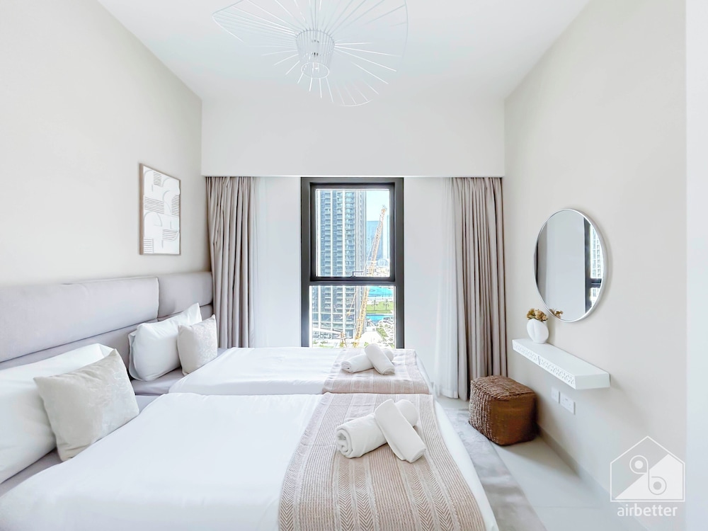 Exclusive Burj Crown 4b Balcony Burj Khalifa View