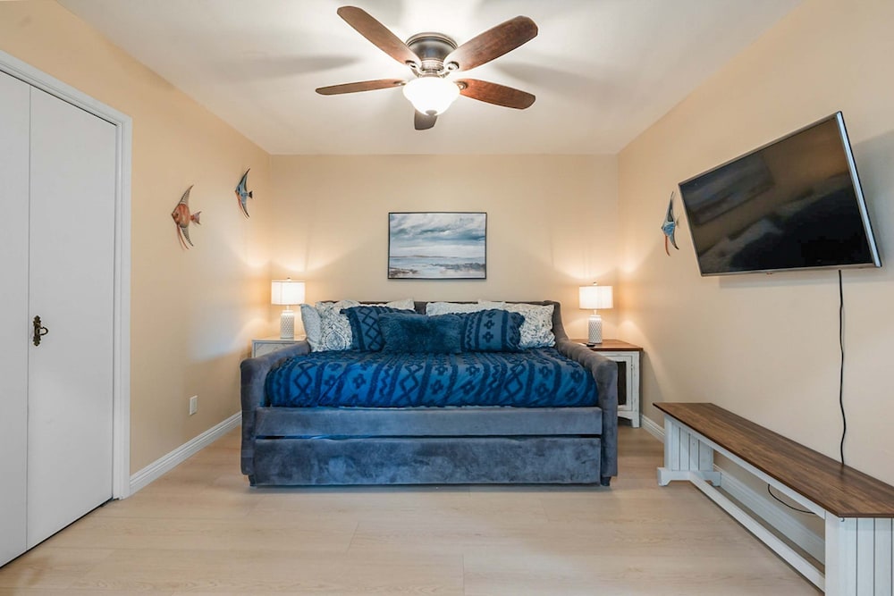 Beachfront Home In Carlsbad - Remodeled