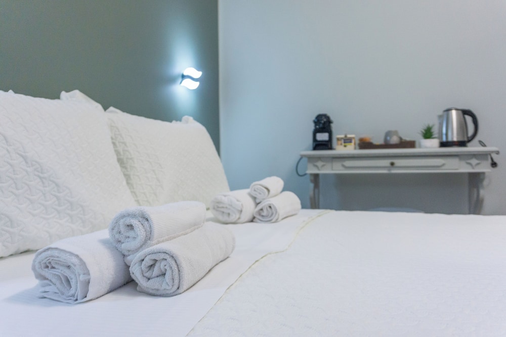 Aurelia Garden Suite