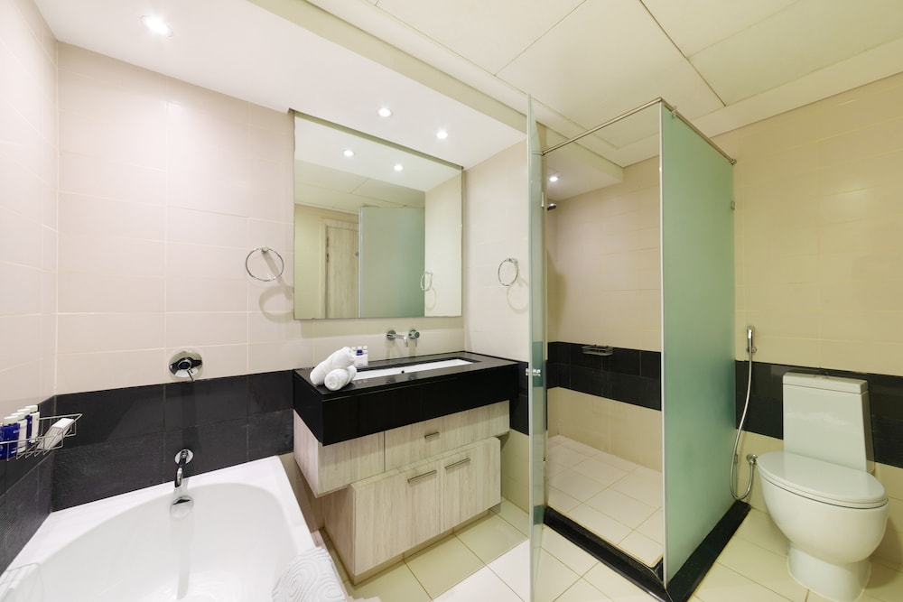 Maison Privee - Central Dubai Apt w/Danish Twist & Burj Khalifa Vws
