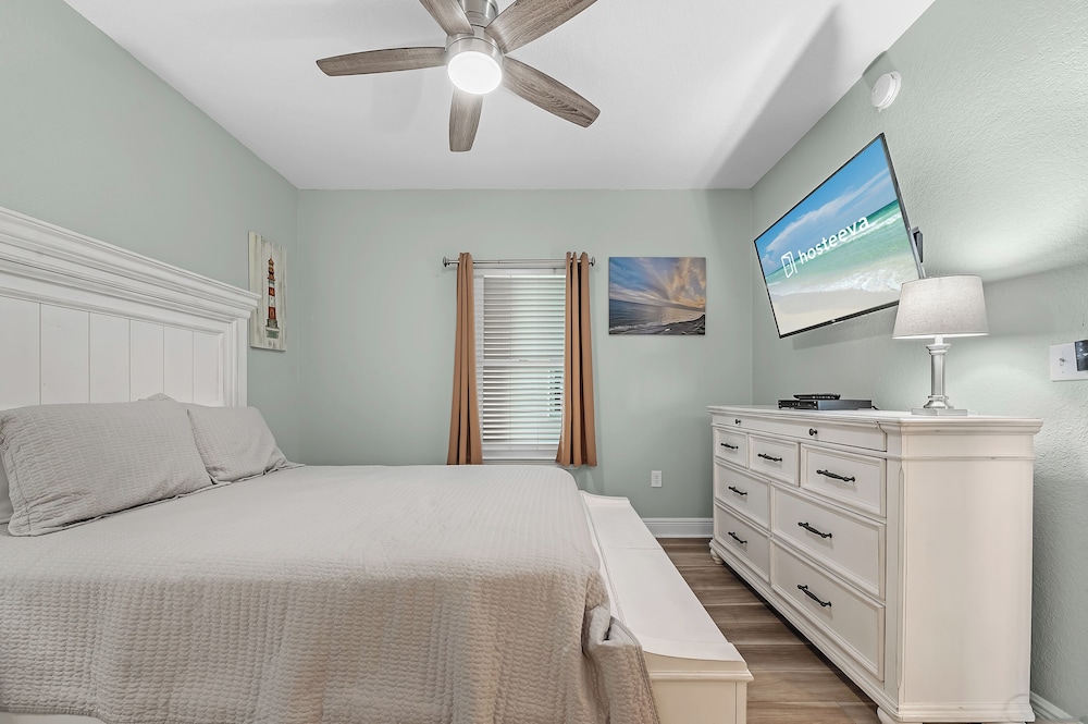 Crystal Shores West Condos by Hosteeva