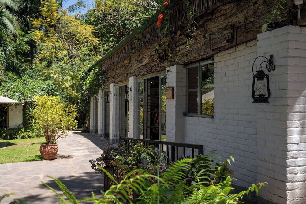 Mount Meru Game Lodge