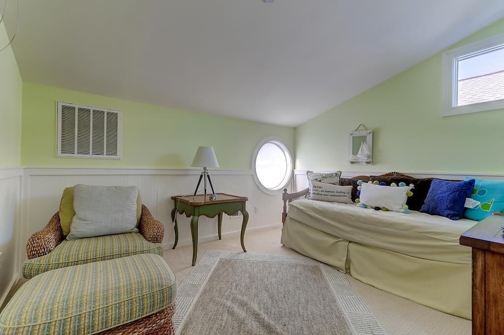 21 Ocean Point view 3