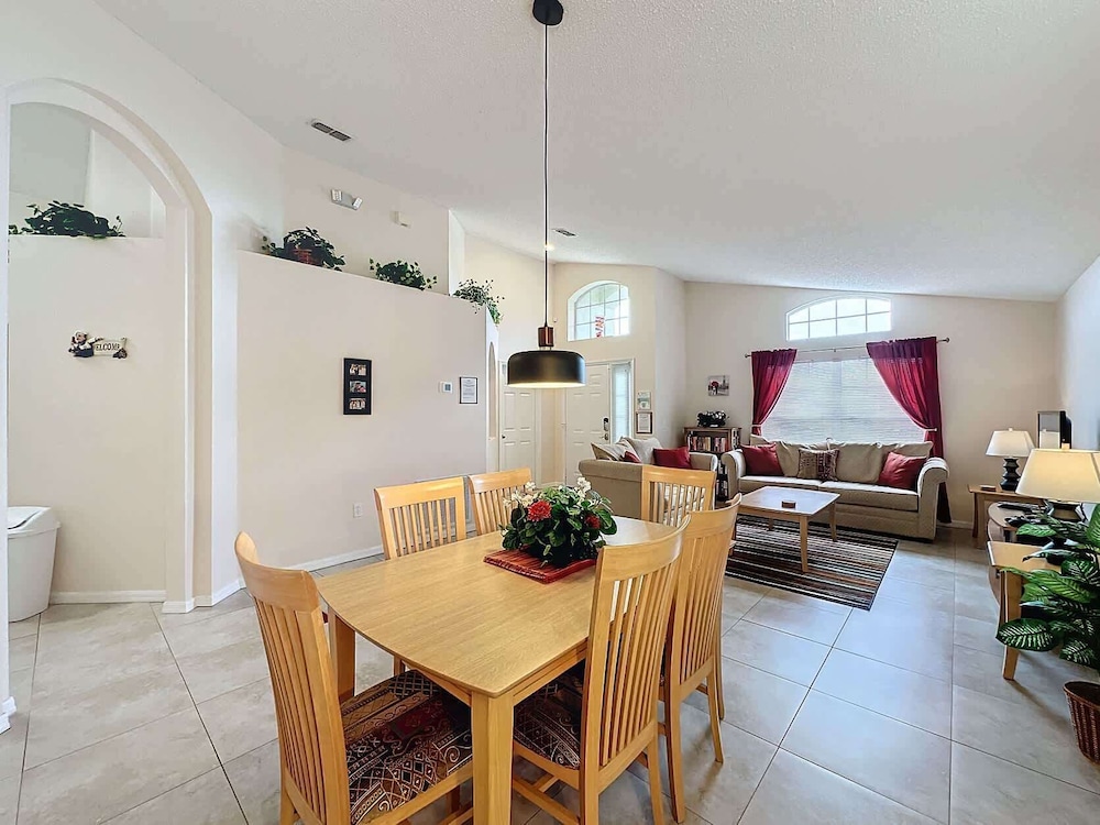 South Facing Pool Home With Golf Course Views