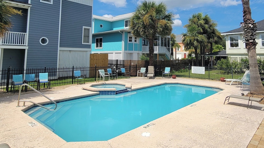 203 Butler Avenue by Tybee Vacation Rentals