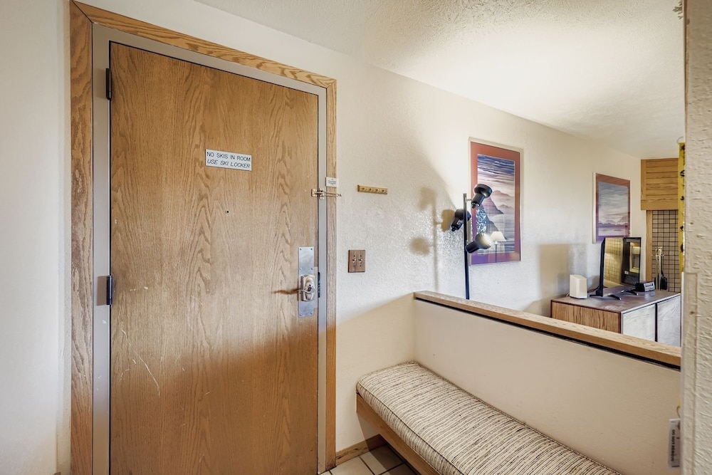 Frostfire B19 2 Bedroom Condo