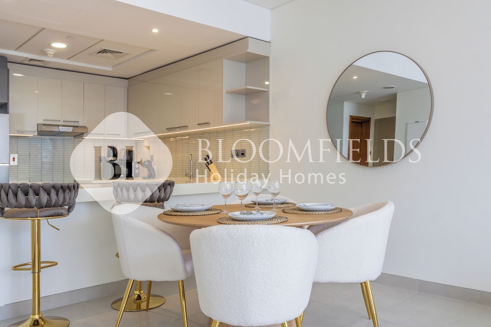Bloomfields Grandeur 1BR In Lamar Raha