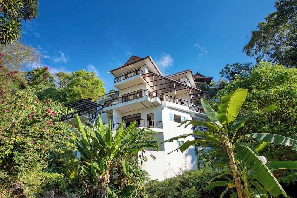 Emerald Hill Villas
