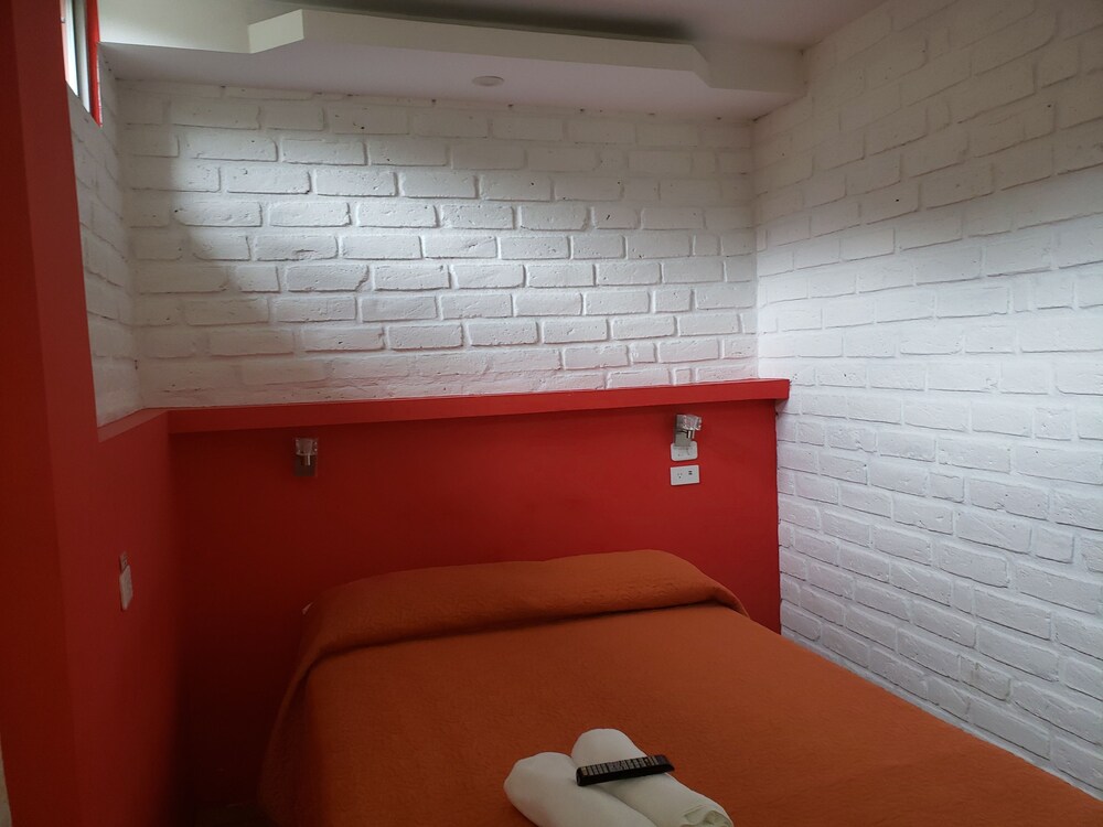 Hostal Monte Real