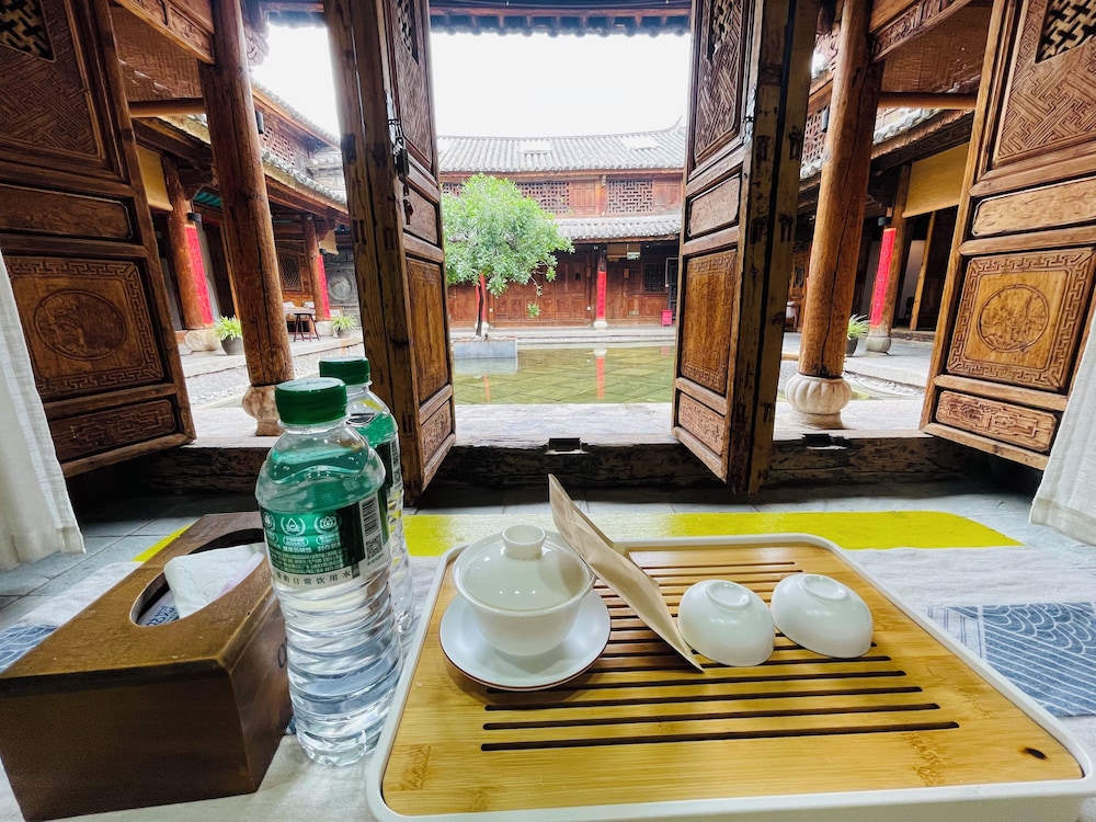 Jia Kedi Ancient House Cultural Homestay