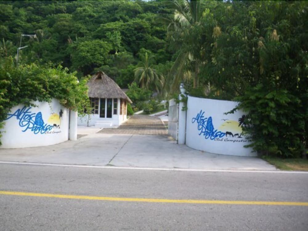 Hotel & Club Campestre Altos Paraiso