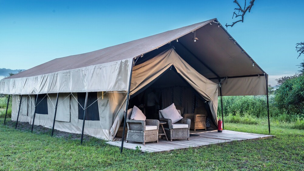 Africa Safari Serengeti Kusini