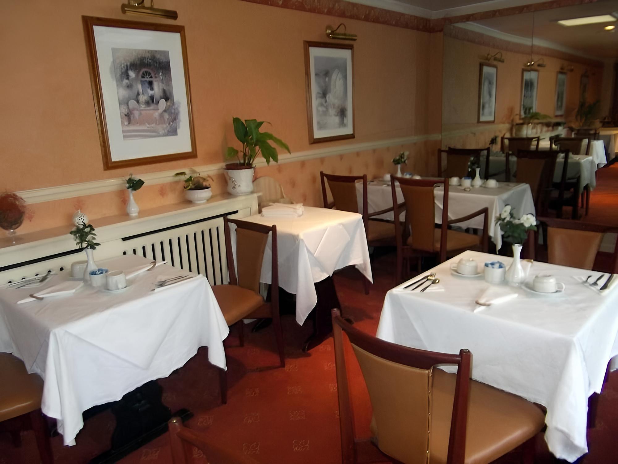 Maranton House Hotel